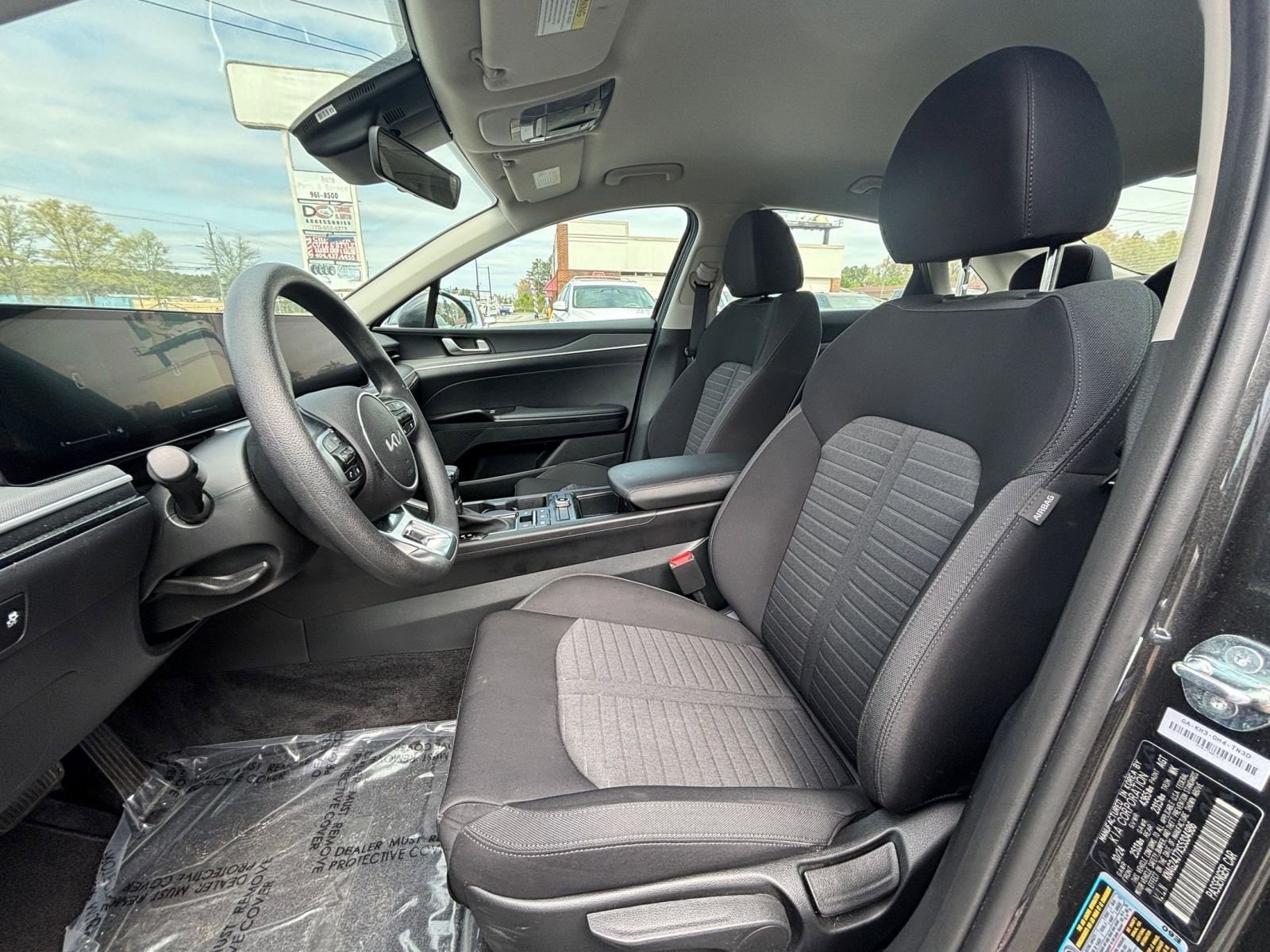 Thumbnail: 2025 Kia K5 - 32