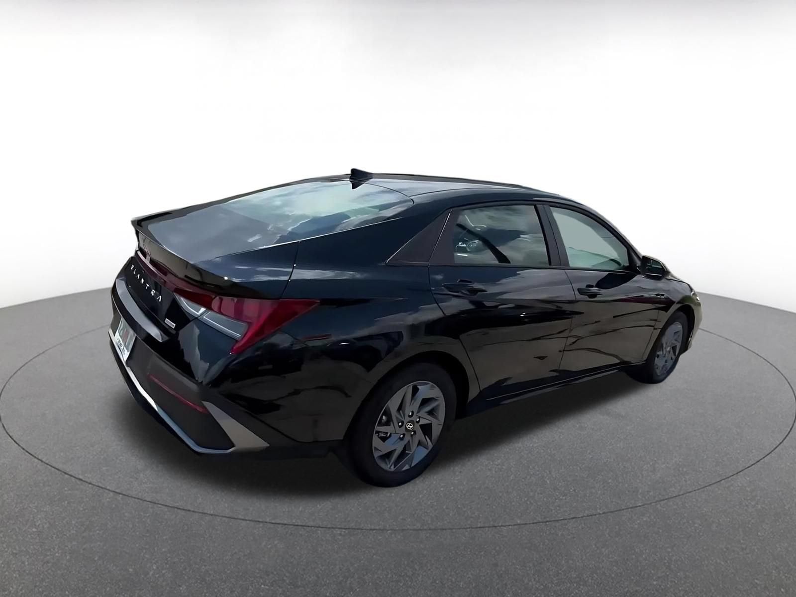 Thumbnail: 2026 Hyundai Elantra - 15