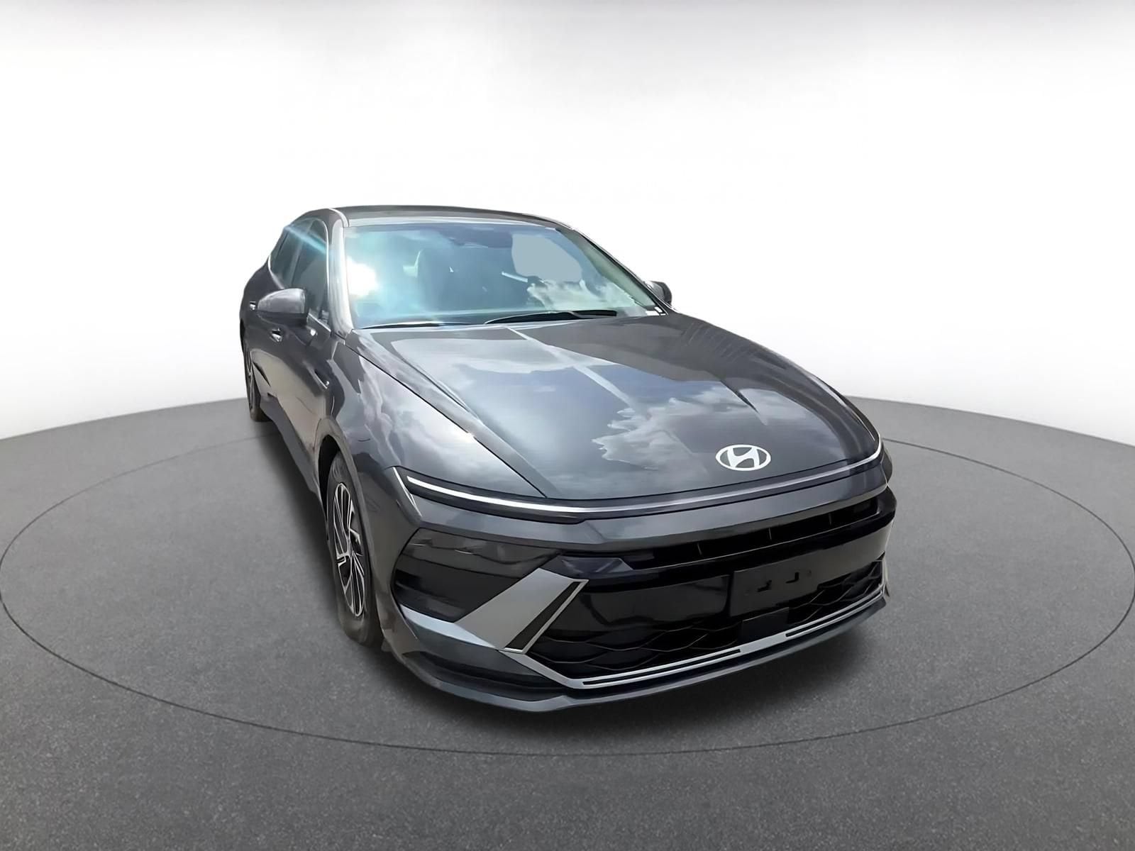 Thumbnail: 2026 Hyundai Sonata - 3