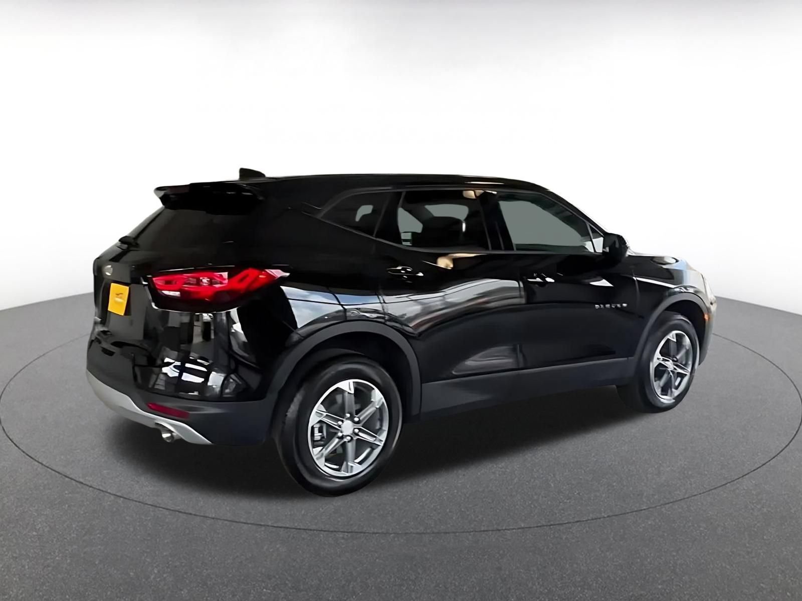 Thumbnail: 2025 Chevrolet Blazer - 15