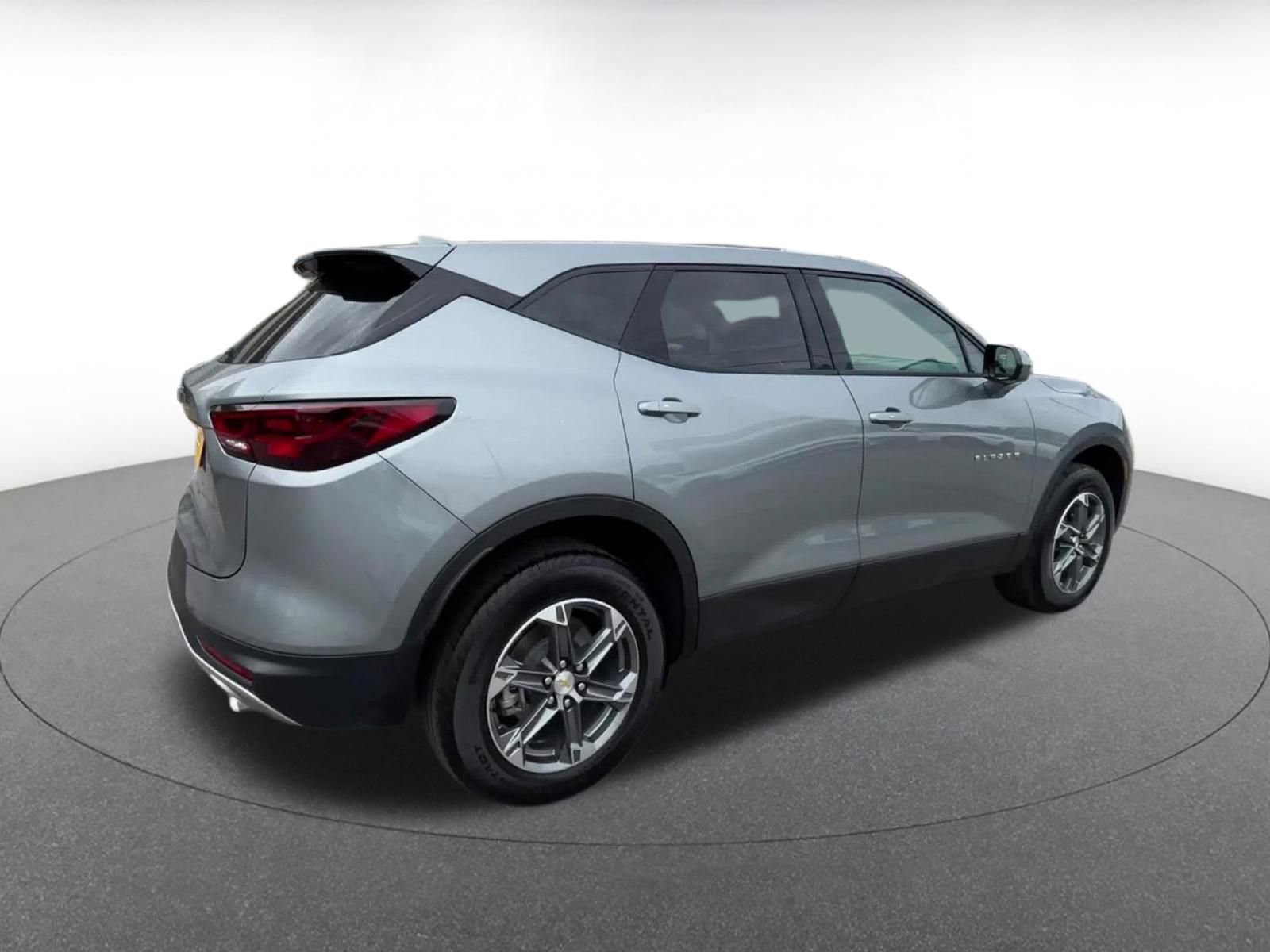 Thumbnail: 2025 Chevrolet Blazer - 21