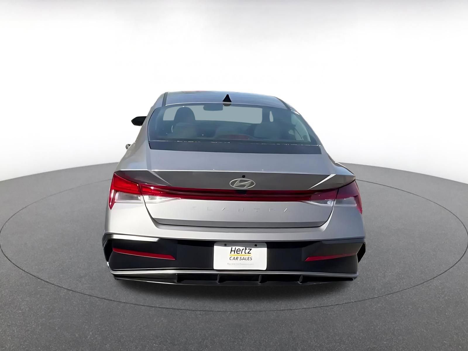 Thumbnail: 2025 Hyundai Elantra - 18