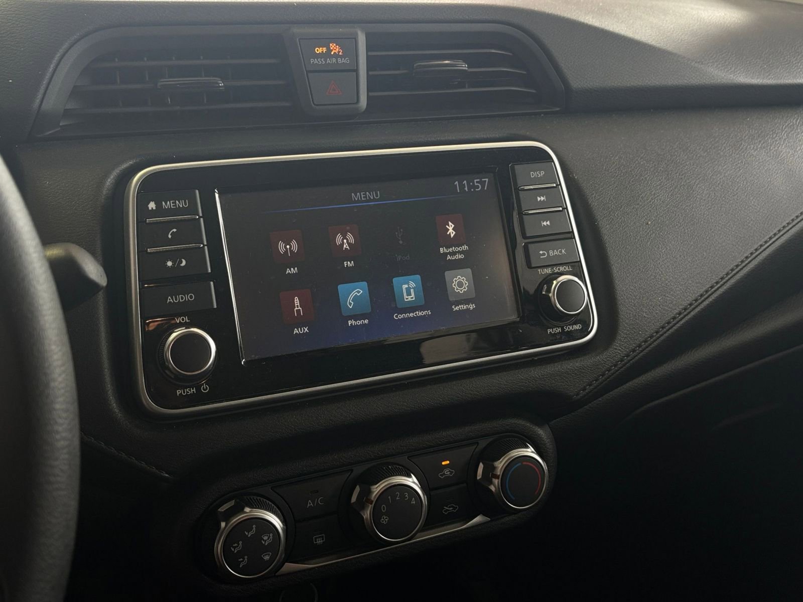 2024 Nissan Versa S 21
