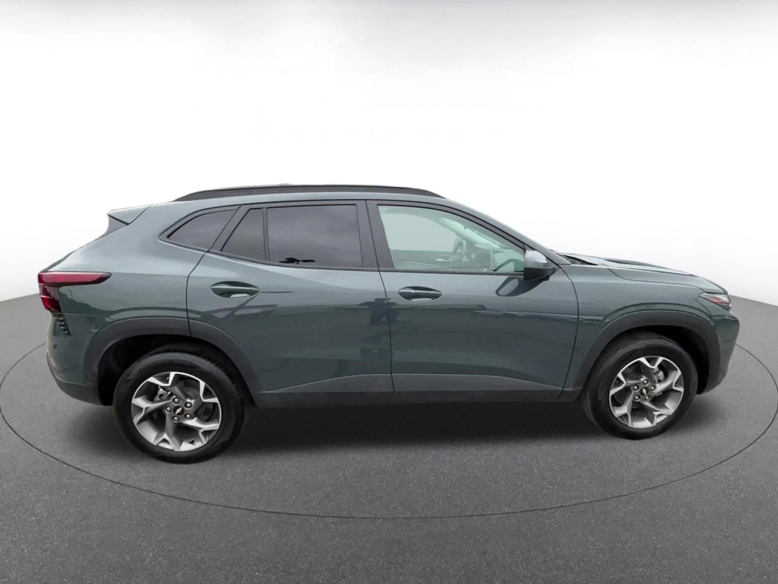 Thumbnail: 2025 Chevrolet Trax - 20