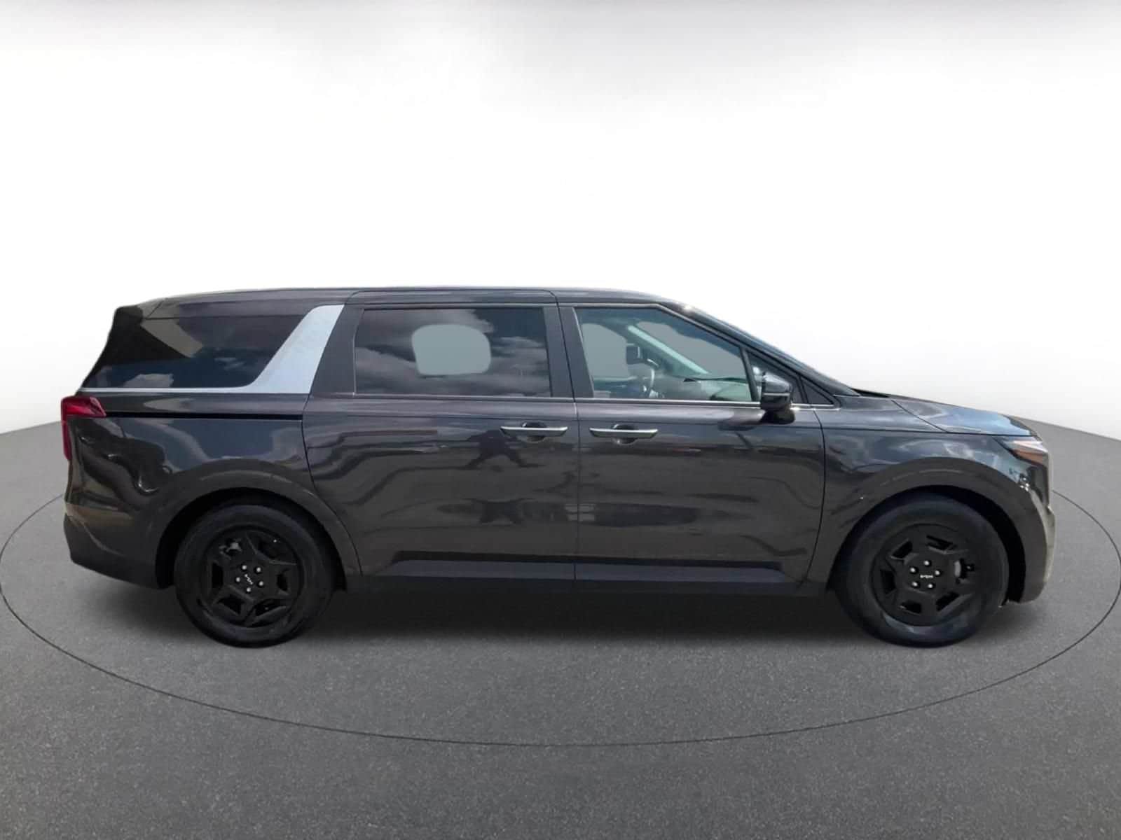 Thumbnail: 2026 Kia Carnival - 15