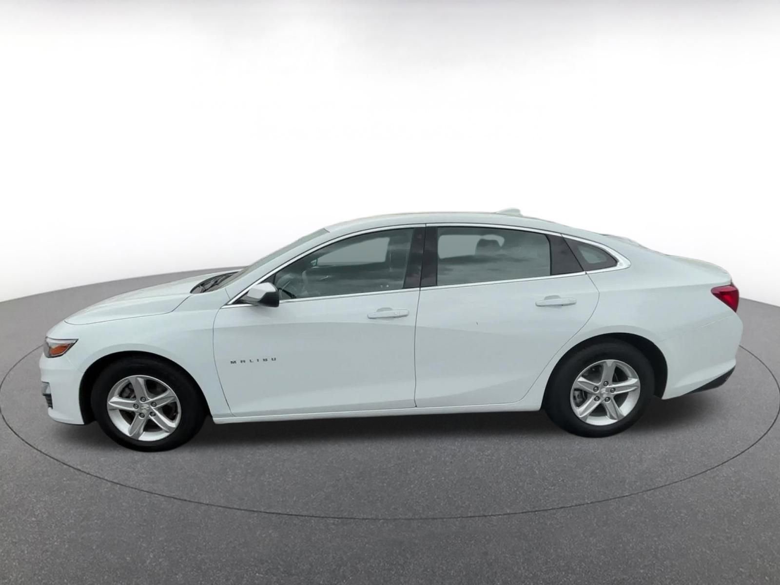 2023 Chevrolet Malibu LT 8