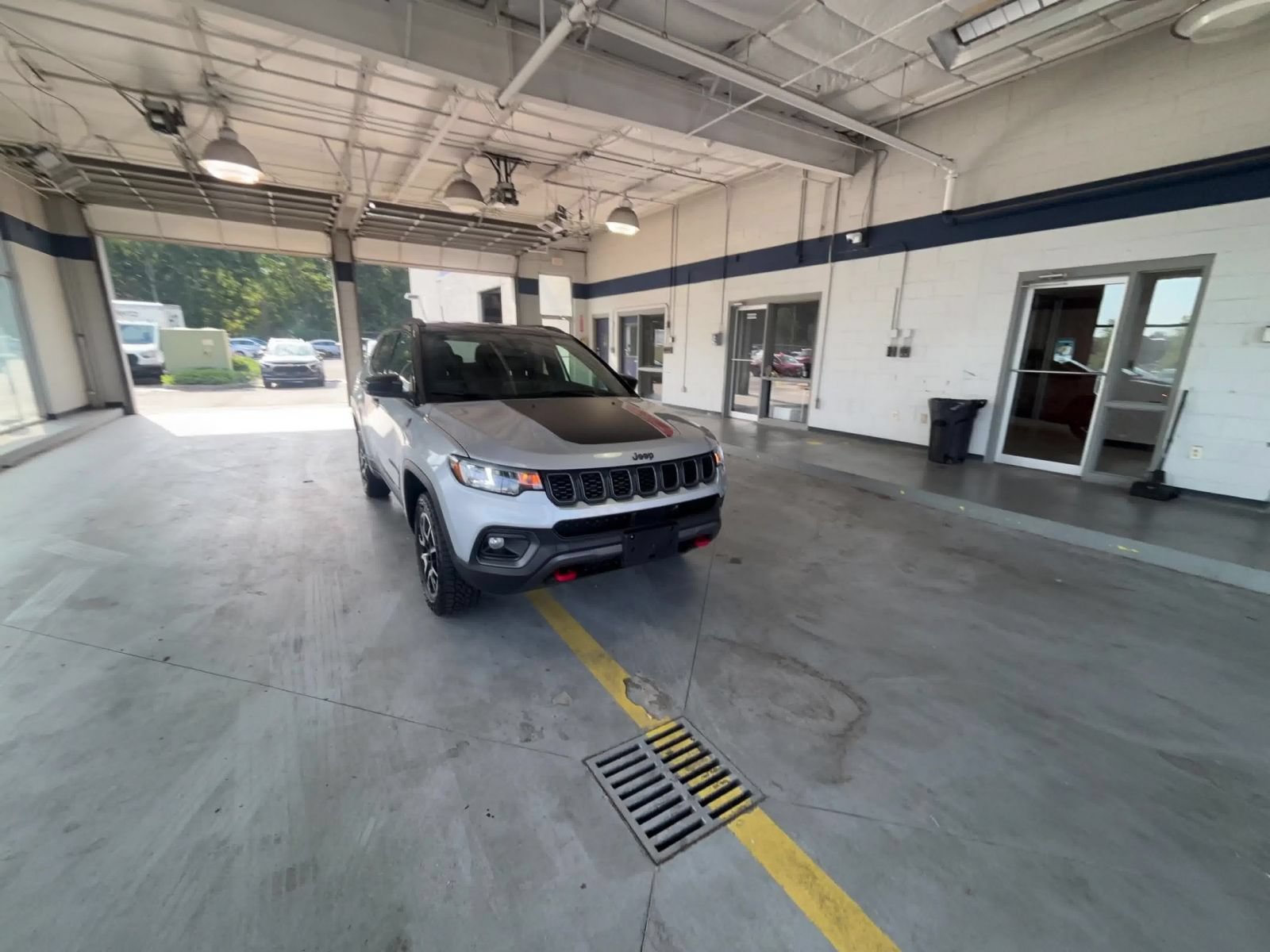 Thumbnail: 2025 Jeep Compass - 16