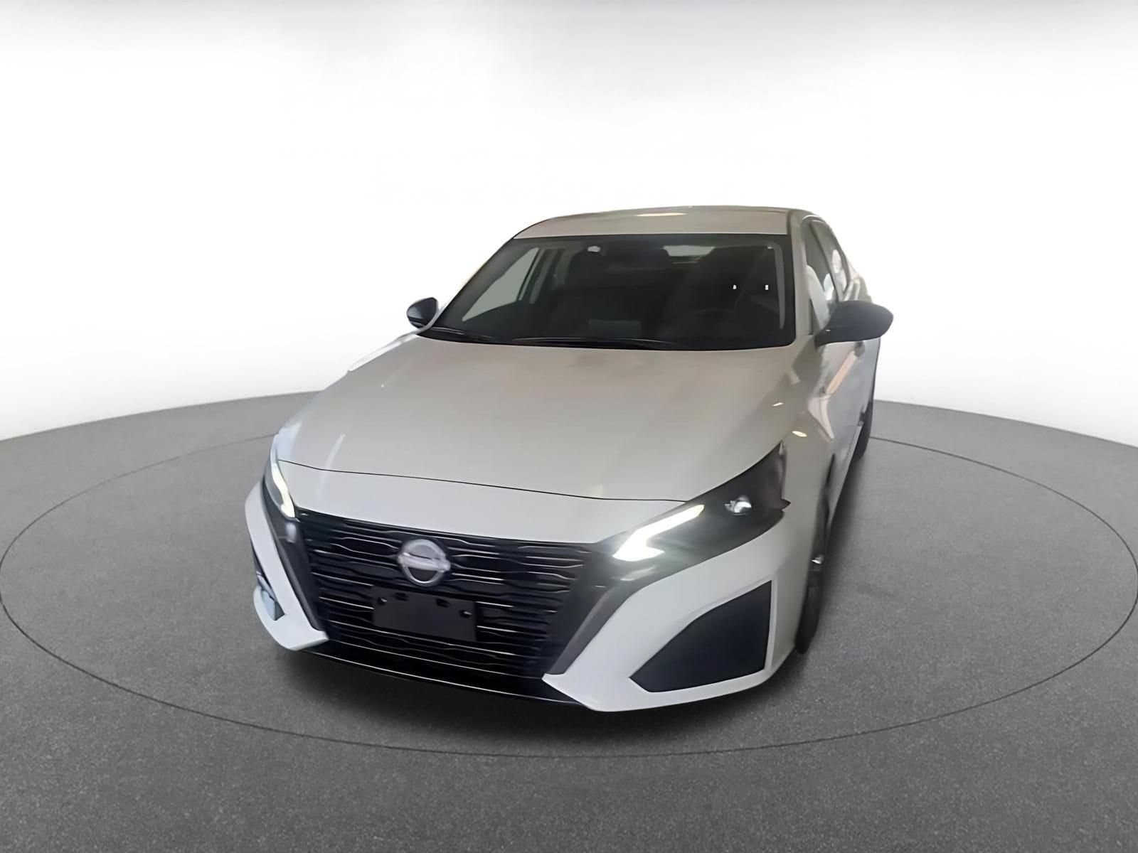 Thumbnail: 2026 Nissan Altima - 6