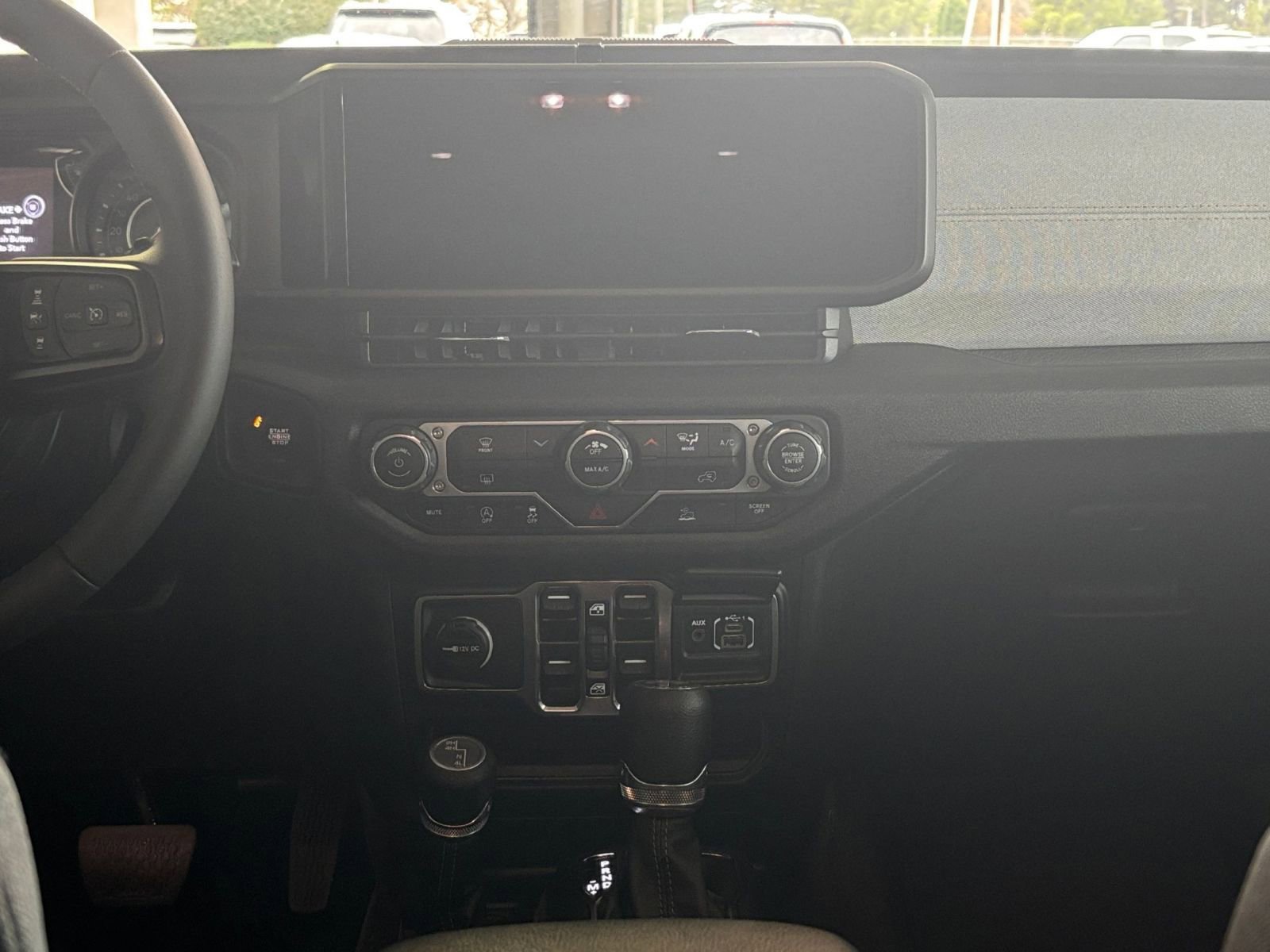 Thumbnail: 2025 Jeep Wrangler - 18