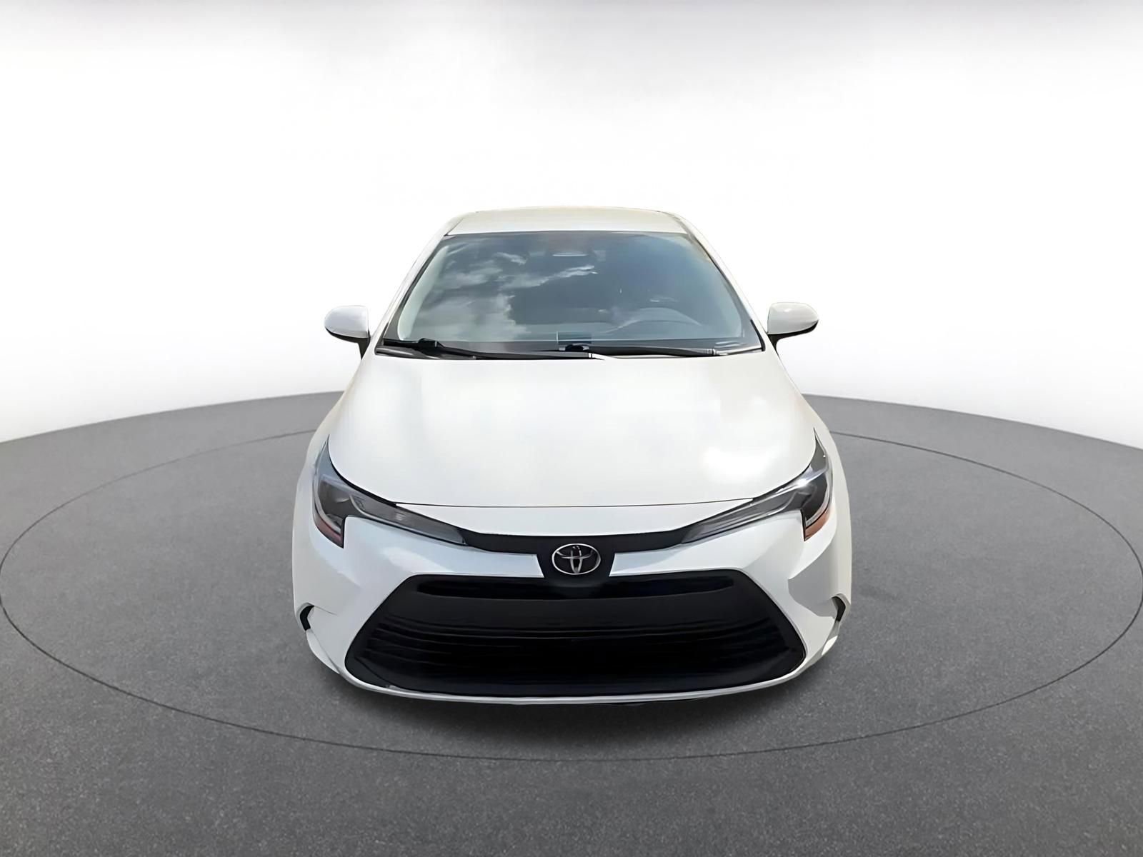 Thumbnail: 2025 Toyota Corolla - 3