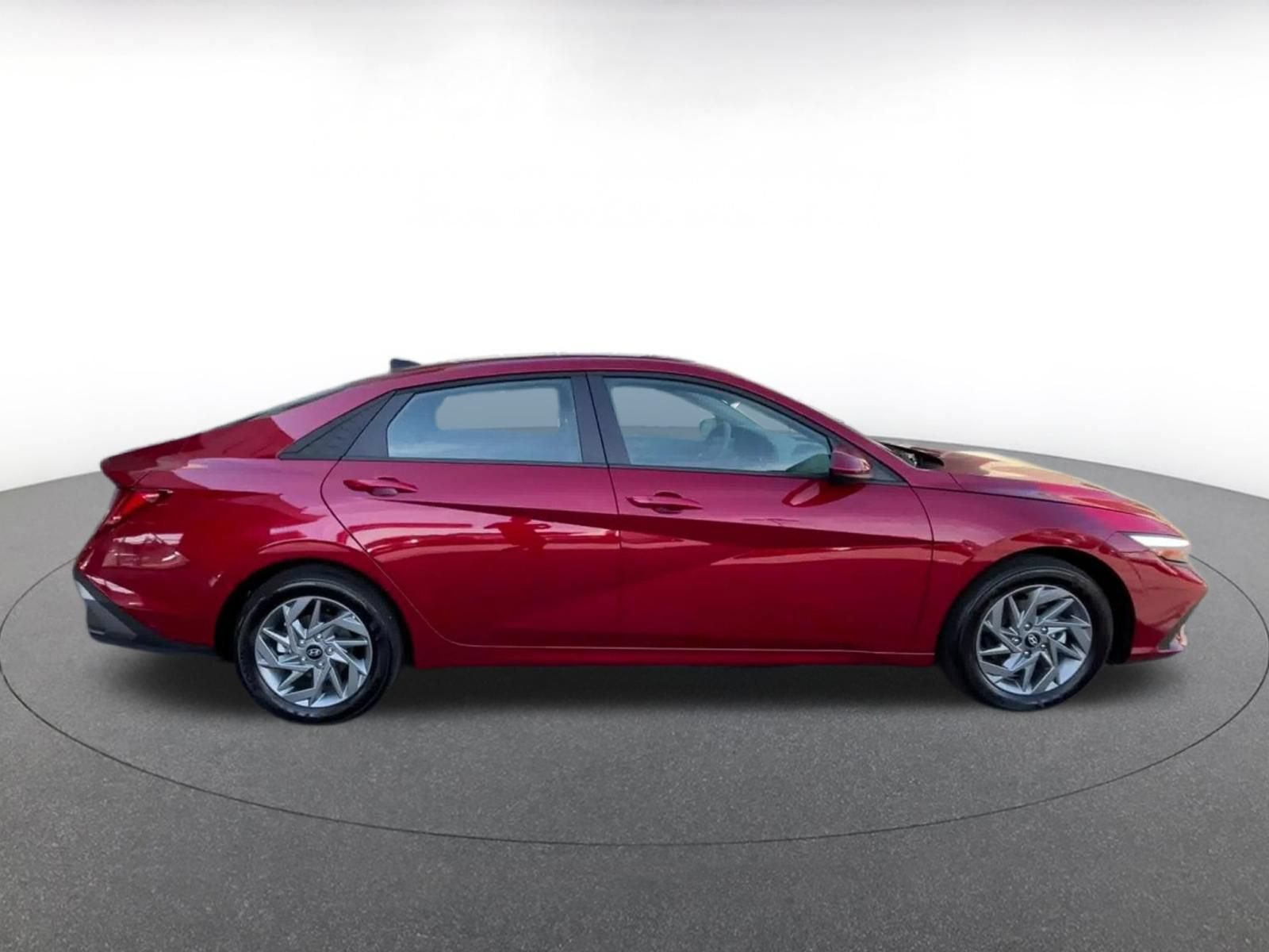 Thumbnail: 2026 Hyundai Elantra - 16