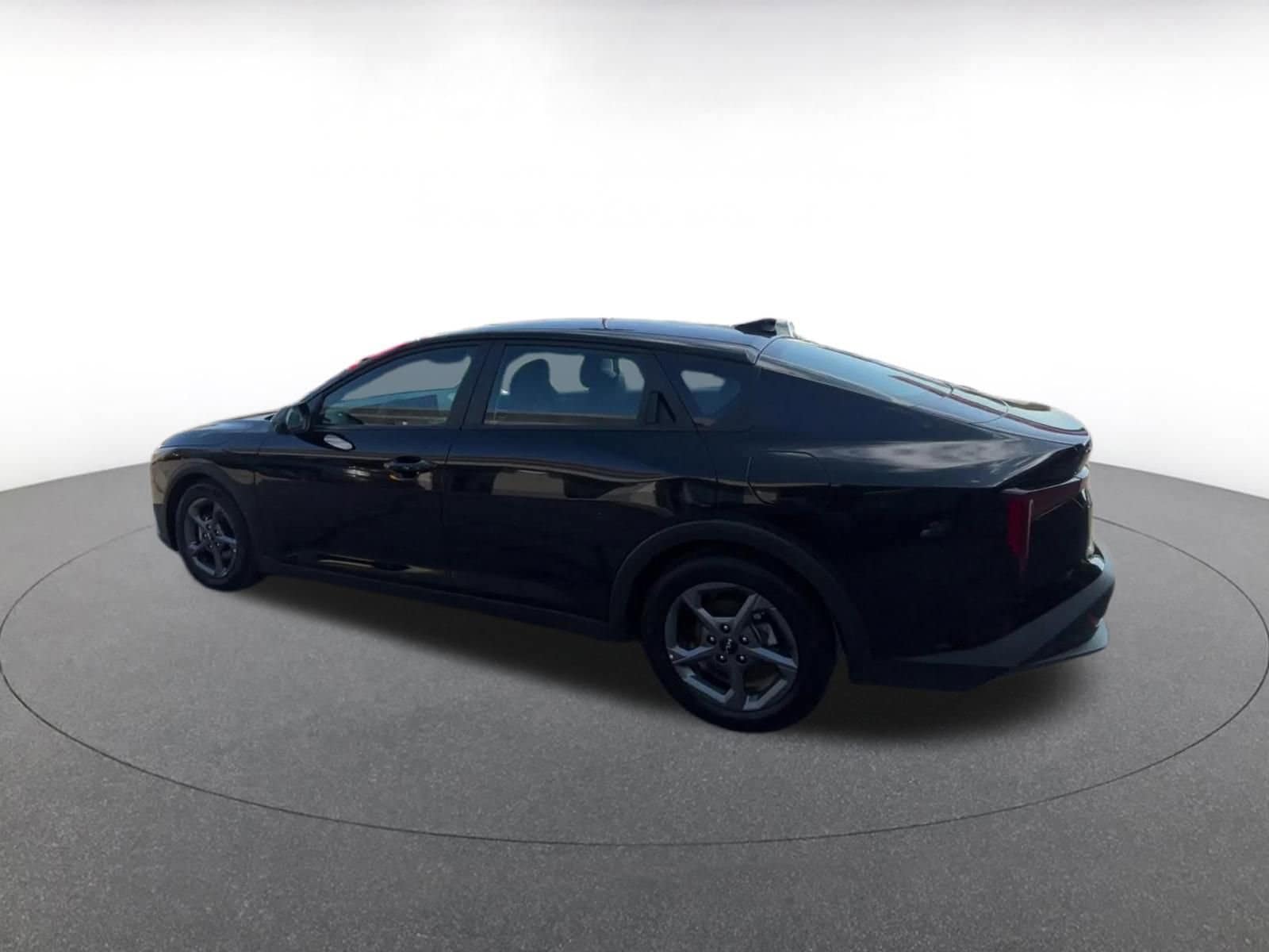 Thumbnail: 2025 Kia K4 - 10