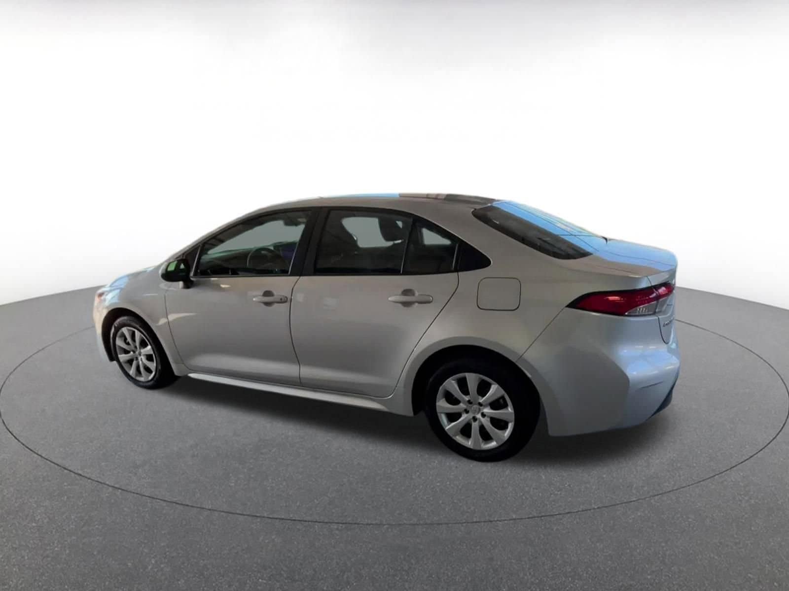 Thumbnail: 2024 Toyota Corolla - 10
