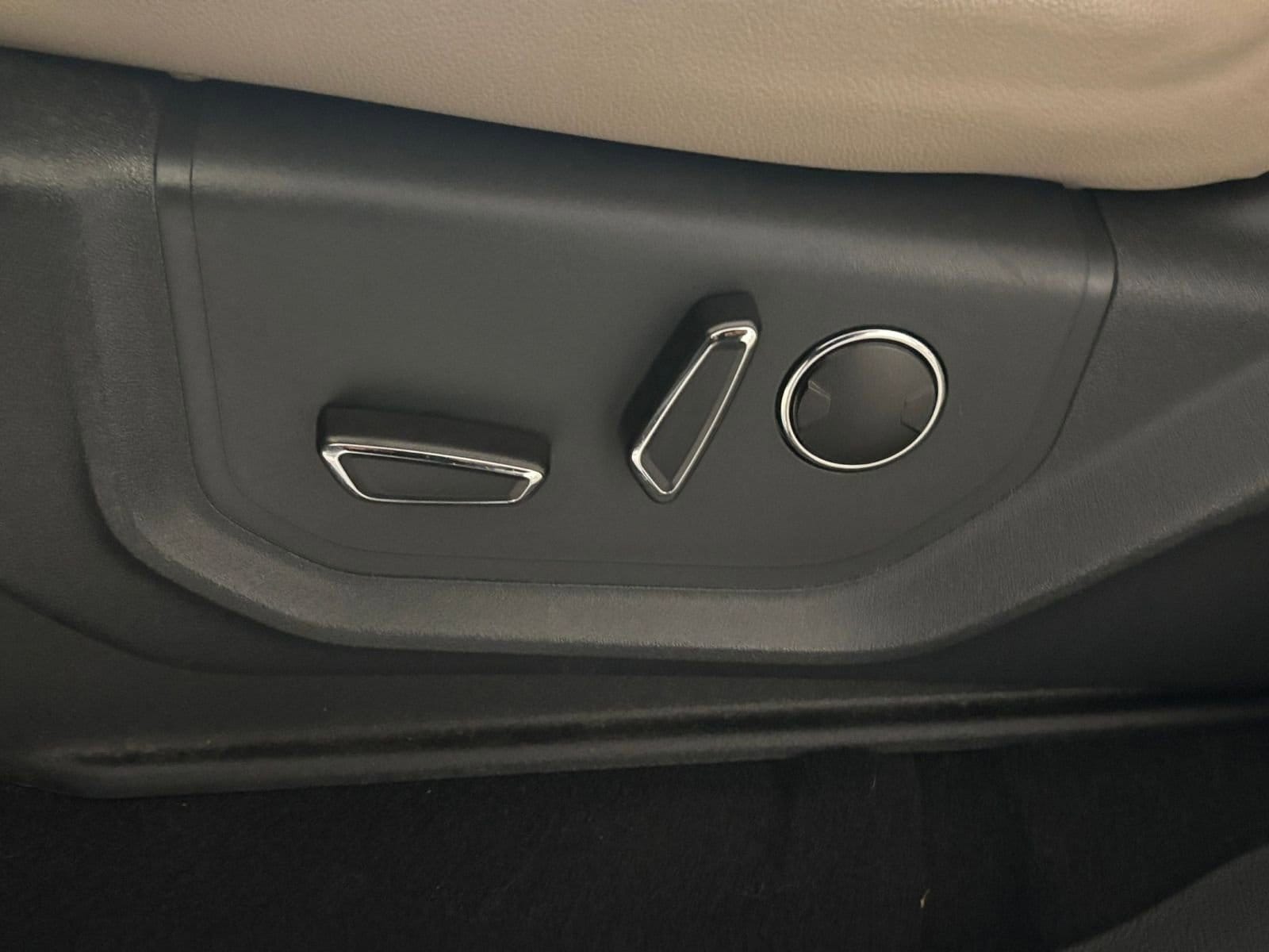 Thumbnail: 2024 Ford Expedition - 28