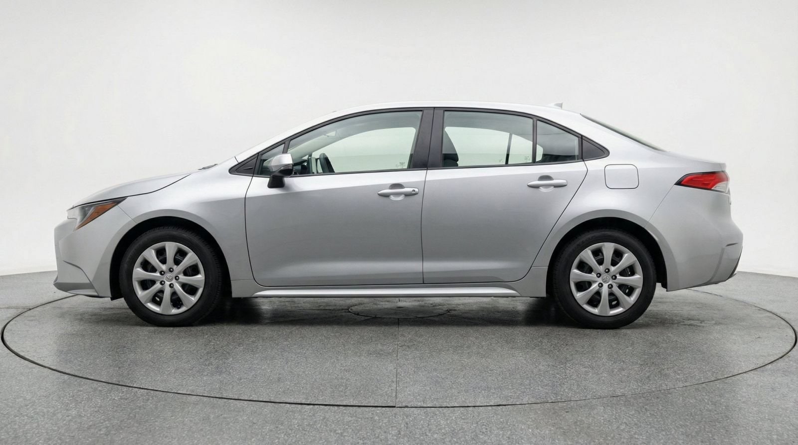 Thumbnail: 2025 Toyota Corolla - 4