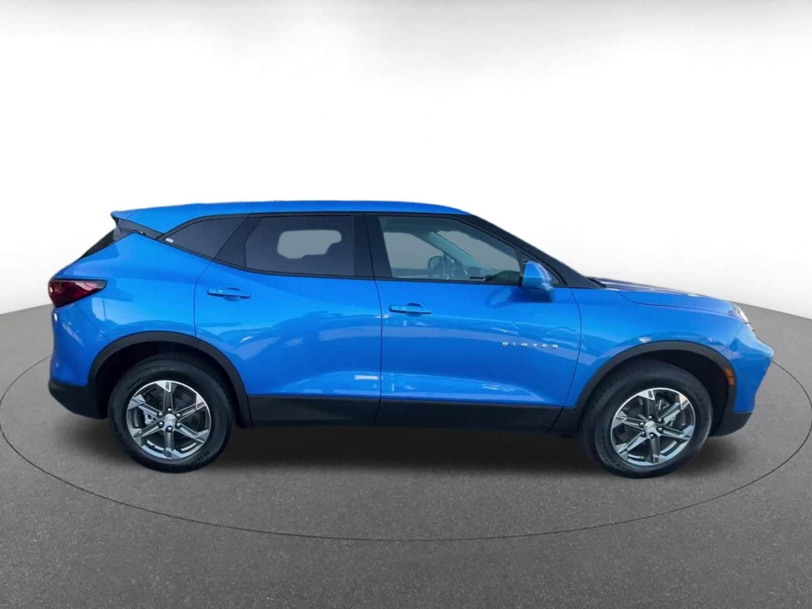 Thumbnail: 2026 Chevrolet Blazer - 15