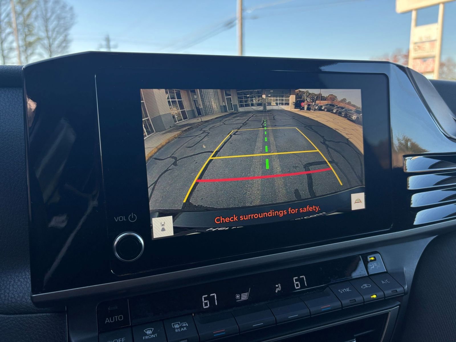 Thumbnail: 2025 Toyota Camry - 23