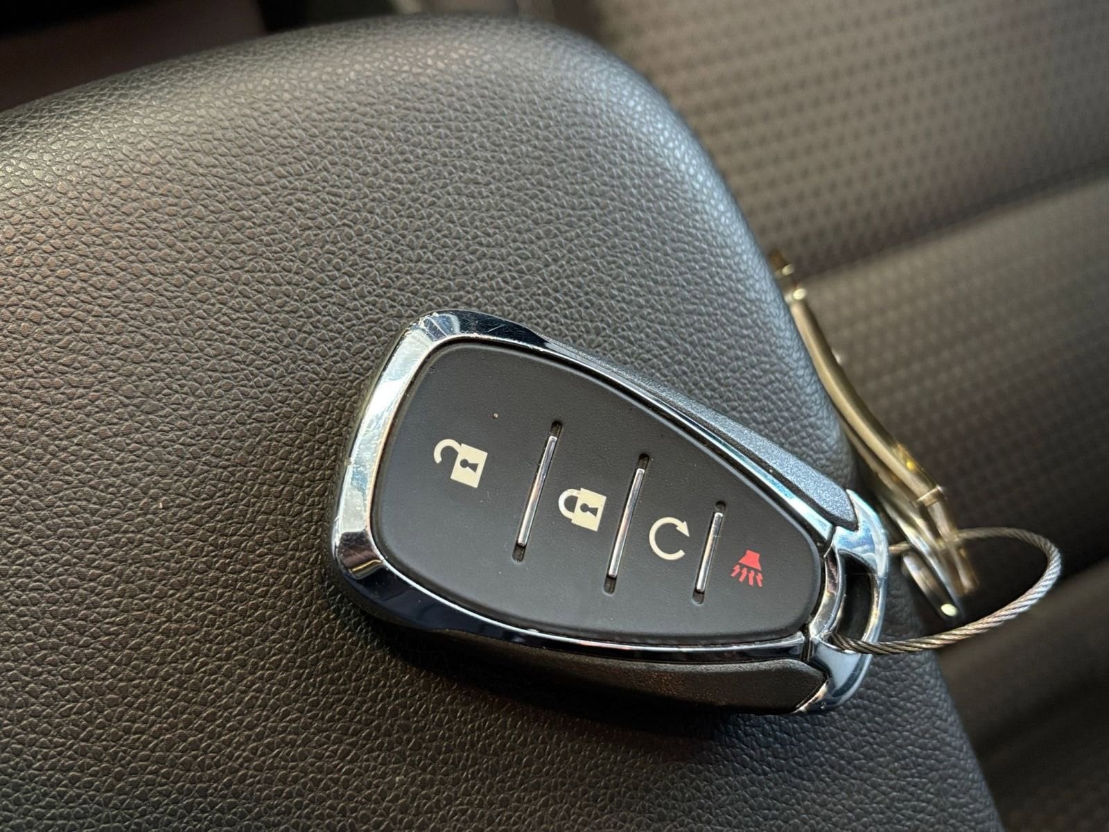 Thumbnail: 2025 Chevrolet Trax - 21