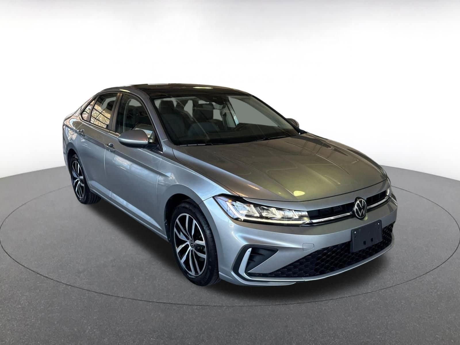 Thumbnail: 2025 Volkswagen Jetta - 1