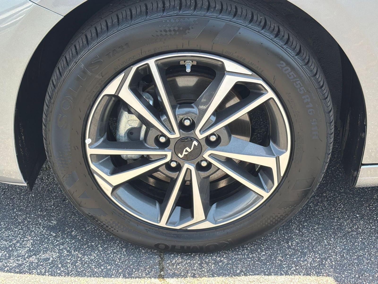 2024 Kia Forte LXS 28