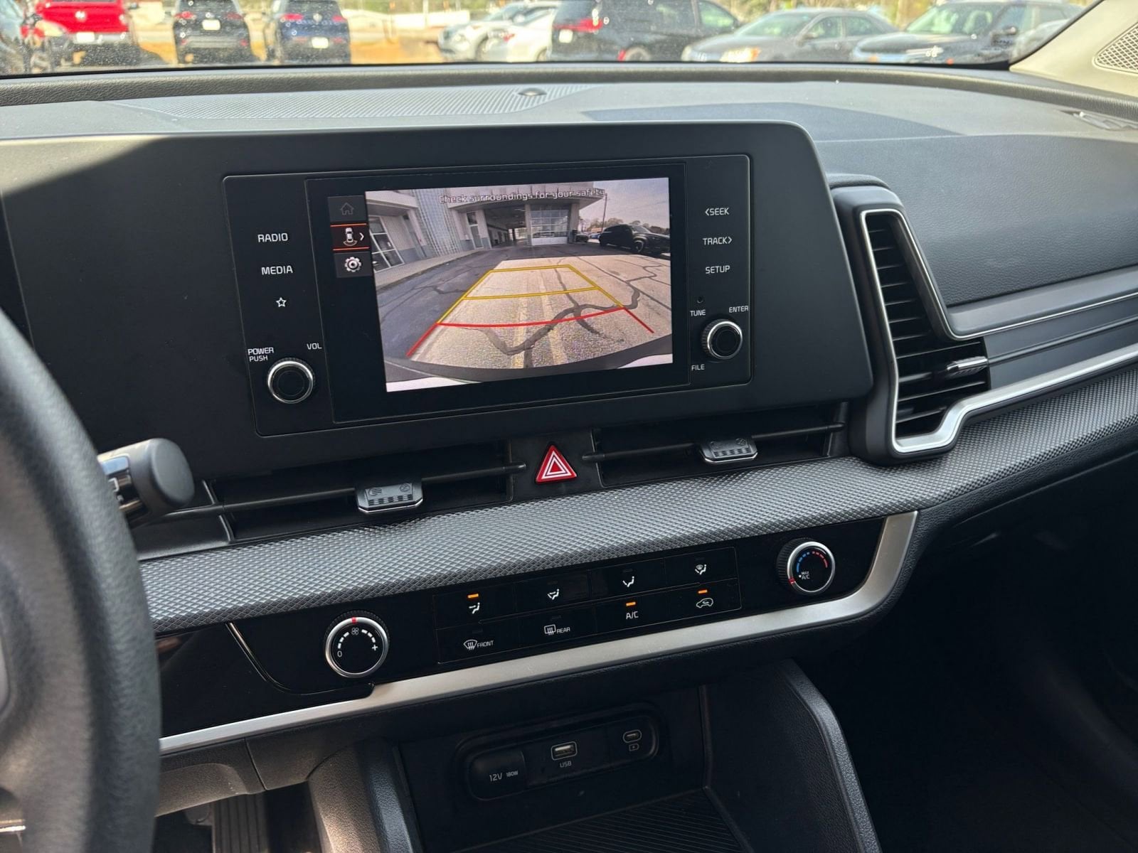 Thumbnail: 2025 Kia Sportage - 23