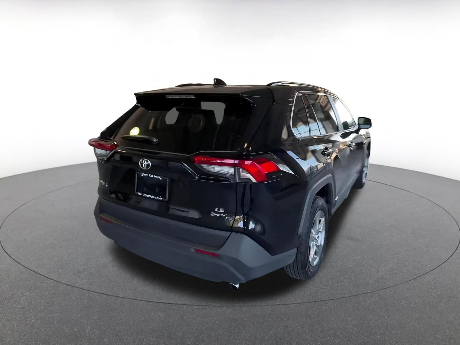 Thumbnail: 2025 Toyota RAV4 - 17