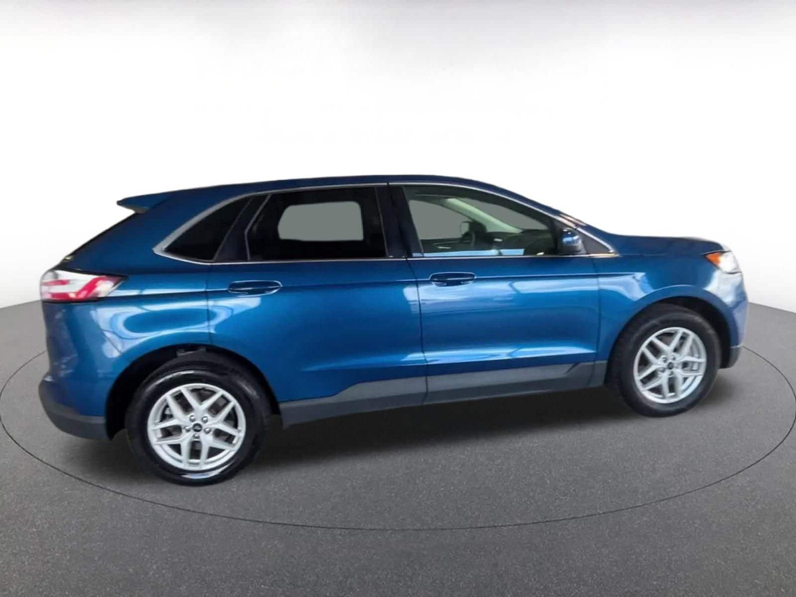 Thumbnail: 2024 Ford Edge - 22