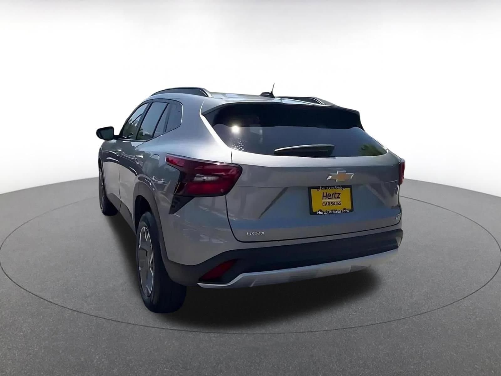 Thumbnail: 2025 Chevrolet Trax - 11