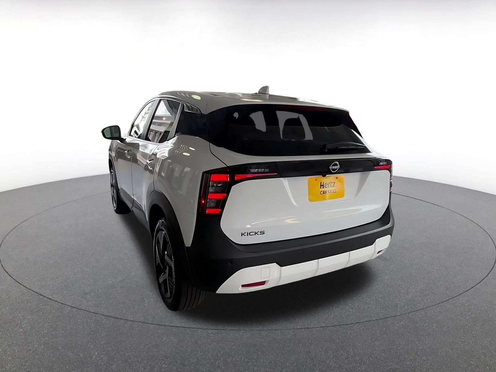 Thumbnail: 2025 Nissan Kicks - 11