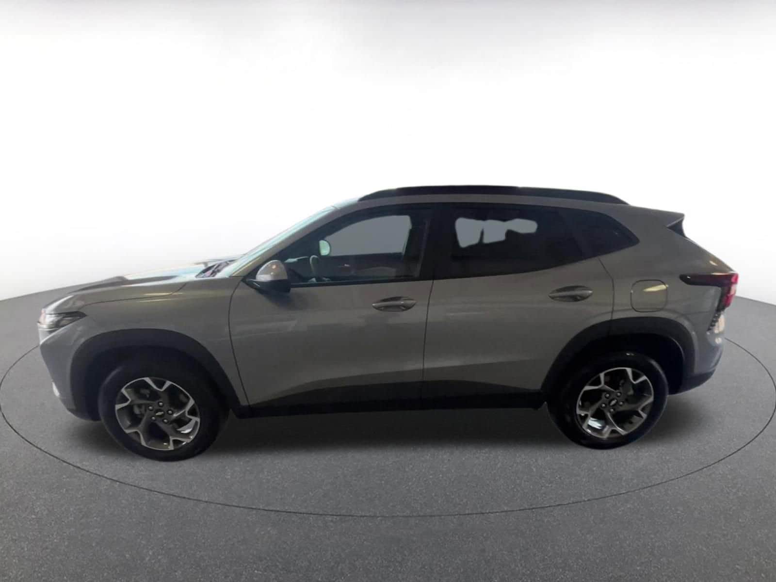 Thumbnail: 2025 Chevrolet Trax - 8