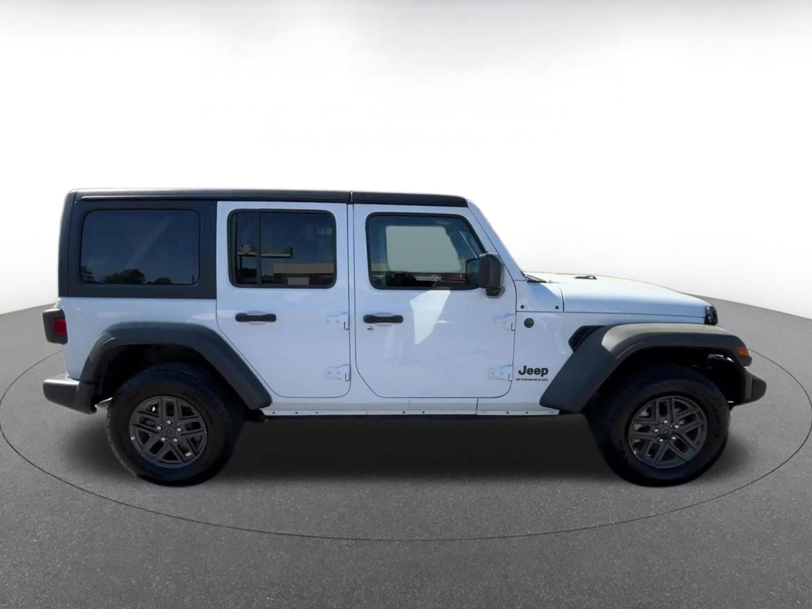 Thumbnail: 2025 Jeep Wrangler - 16