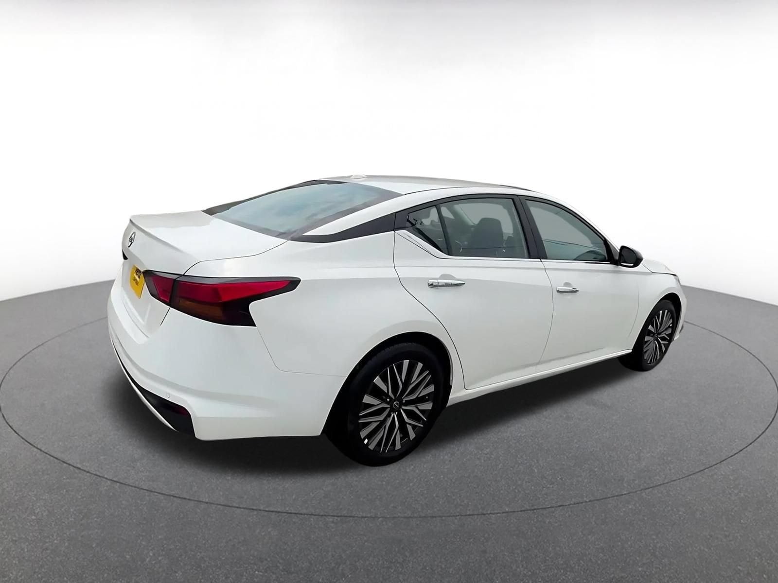 Thumbnail: 2025 Nissan Altima - 11