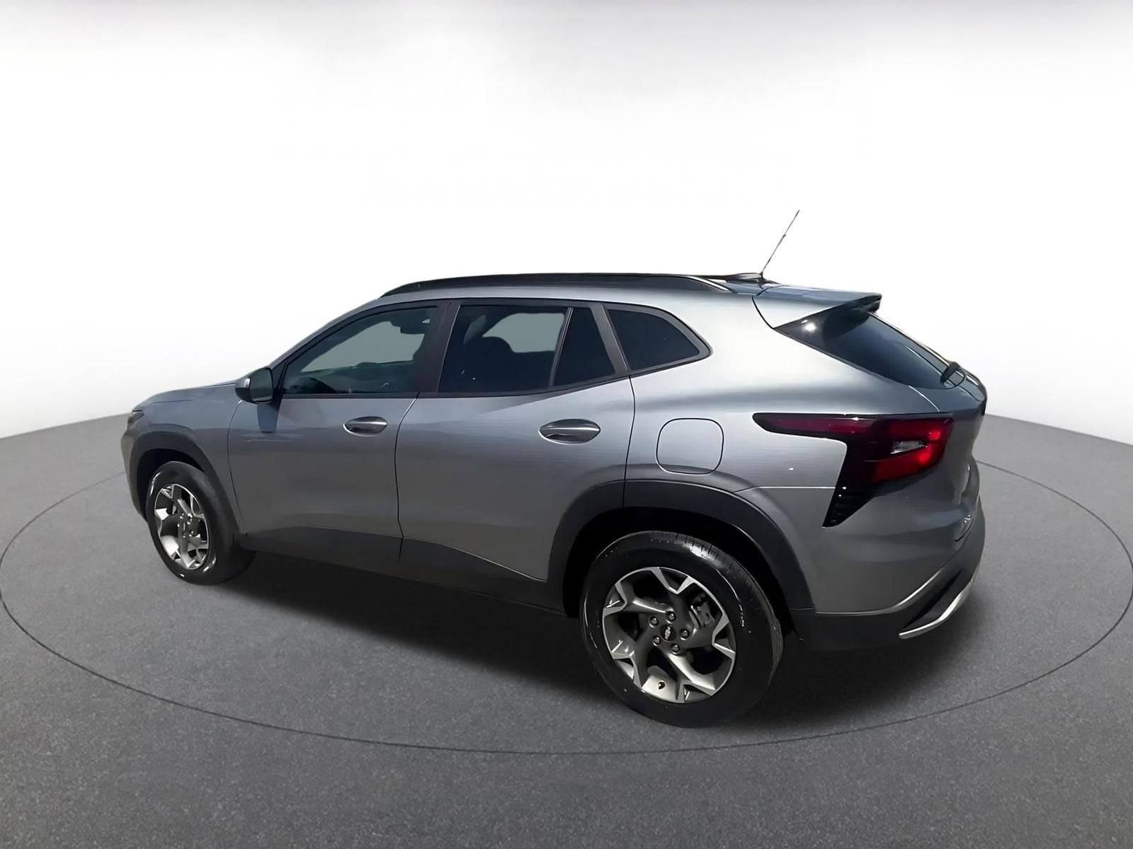 Thumbnail: 2025 Chevrolet Trax - 10