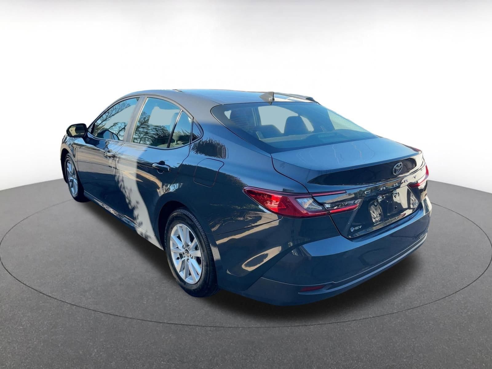 Thumbnail: 2025 Toyota Camry - 12