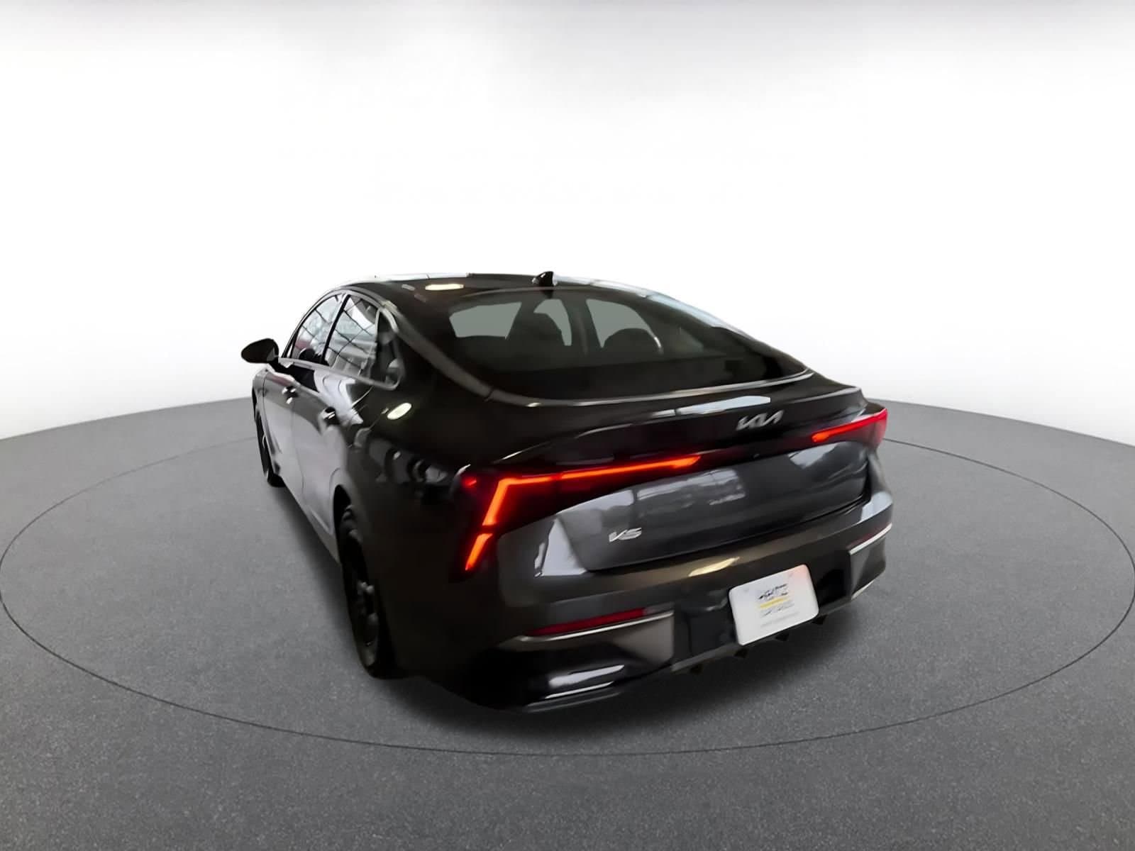 Thumbnail: 2025 Kia K5 - 10