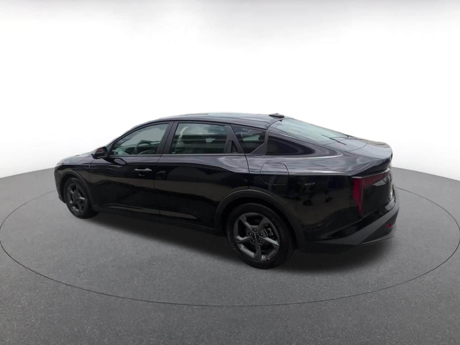Thumbnail: 2025 Kia K4 - 10