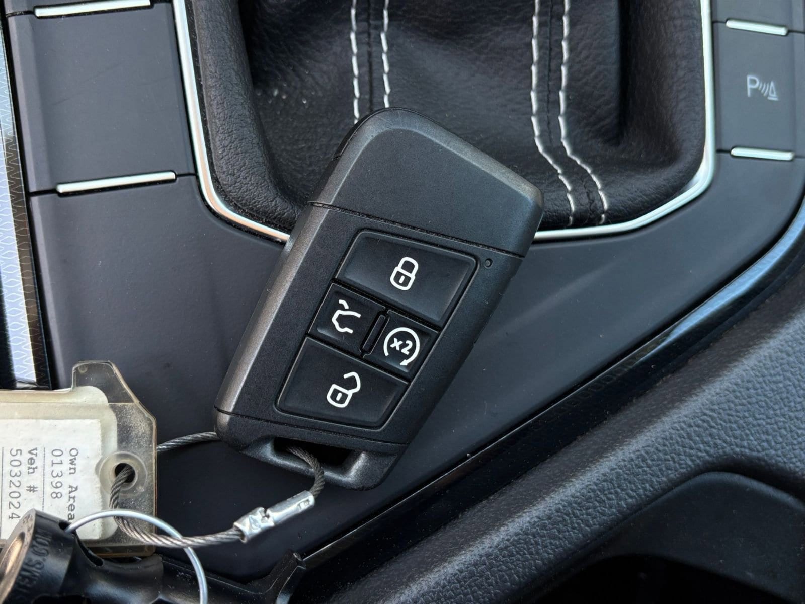 Thumbnail: 2025 Volkswagen Taos - 26