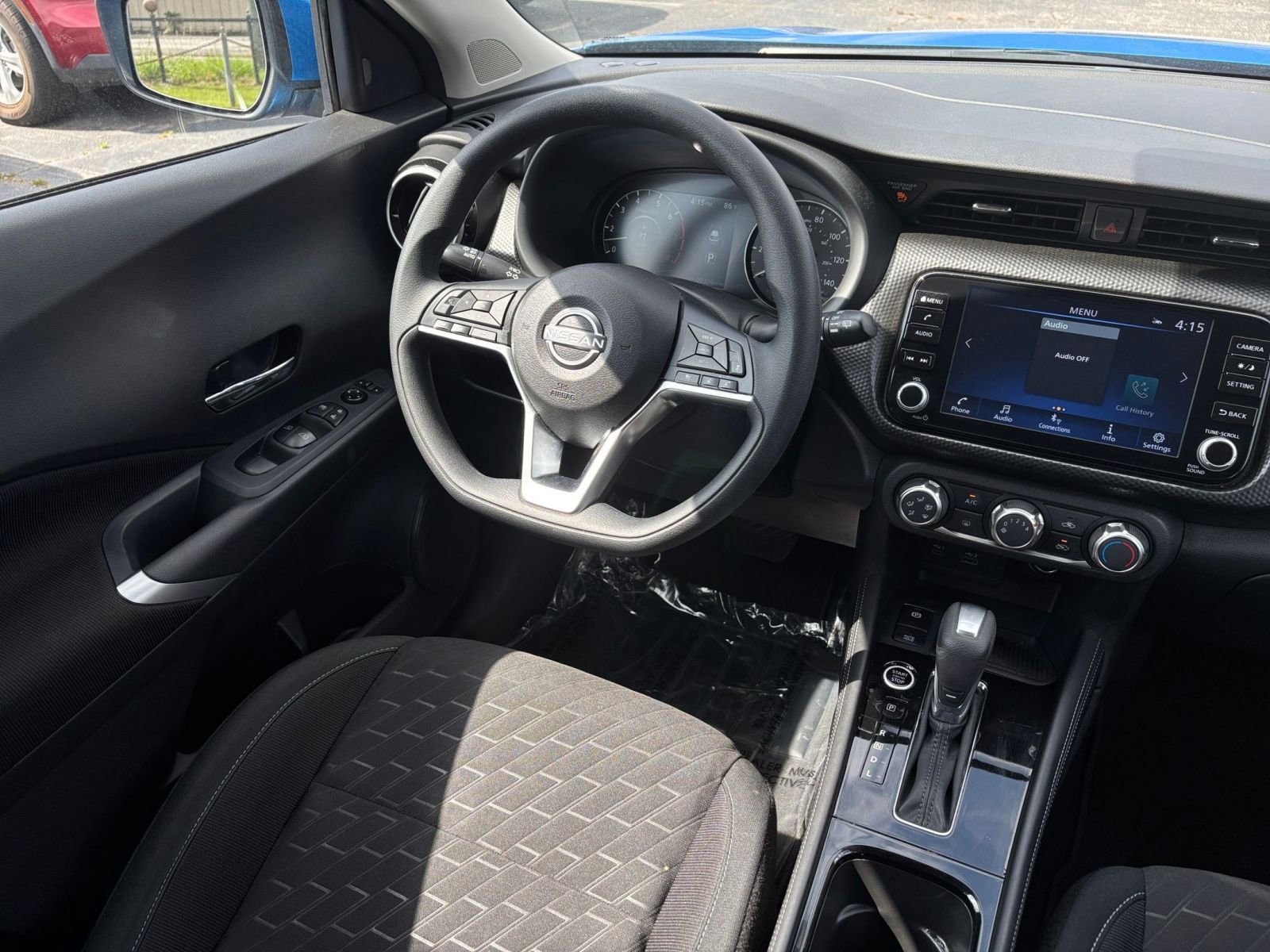 2024 Nissan Kicks SV 32