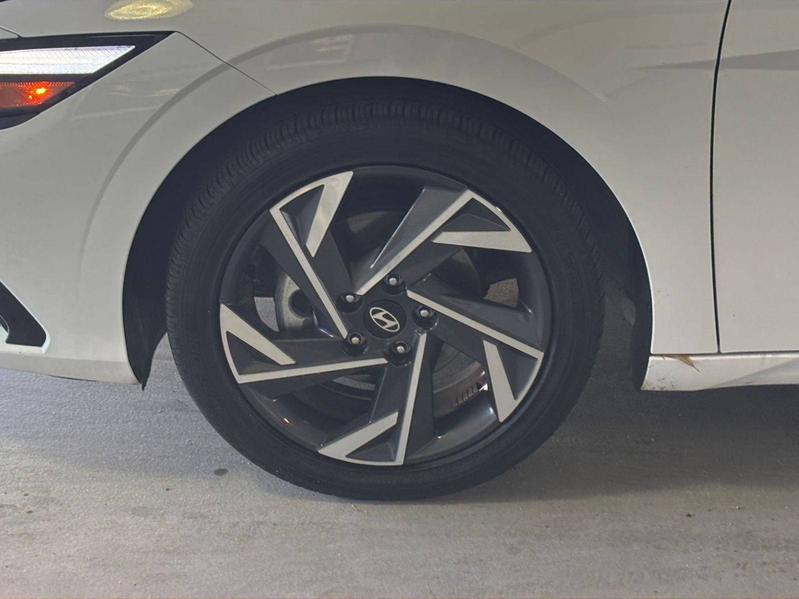 Thumbnail: 2025 Hyundai Elantra - 34