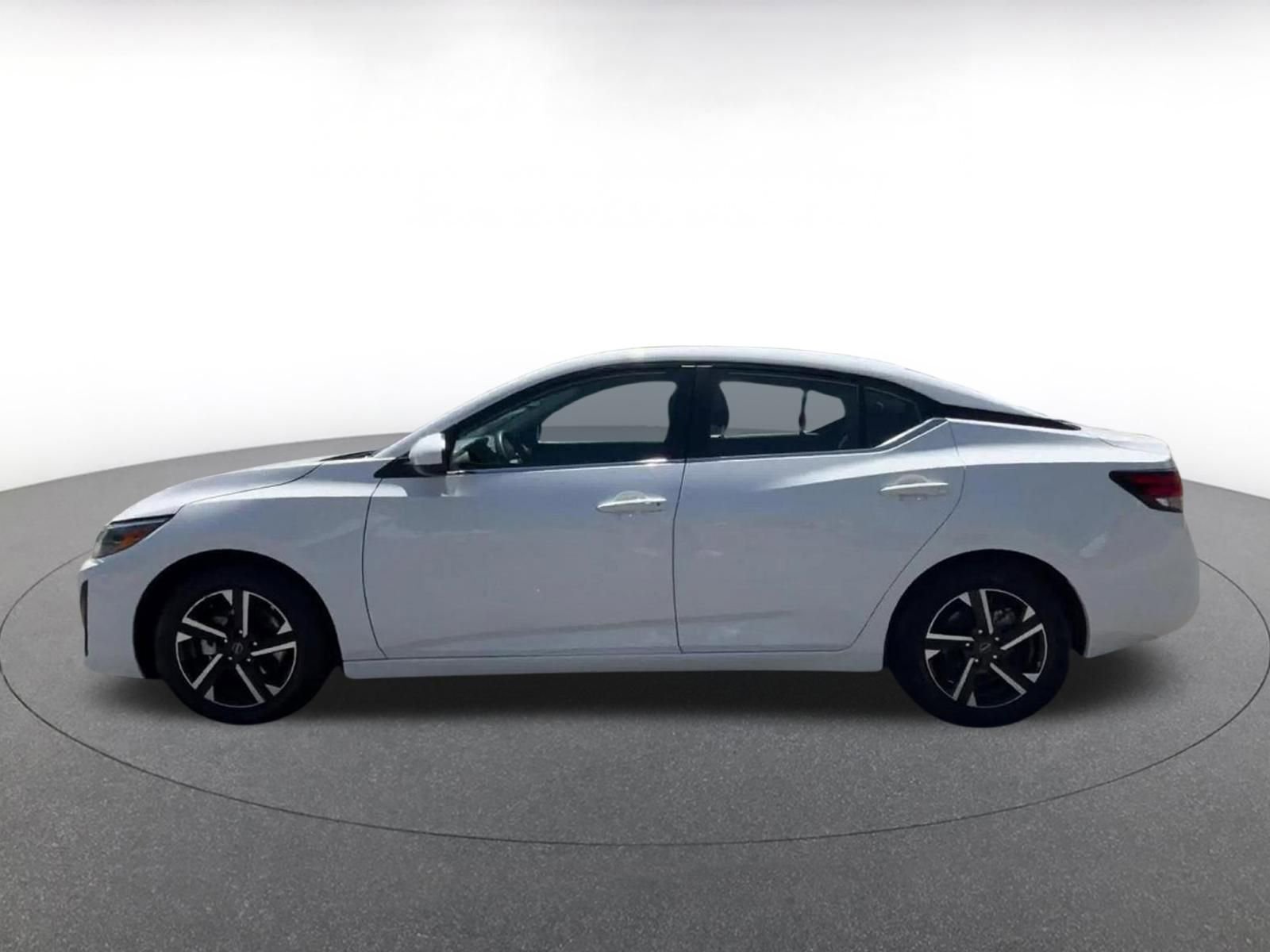 Thumbnail: 2025 Nissan Sentra - 8