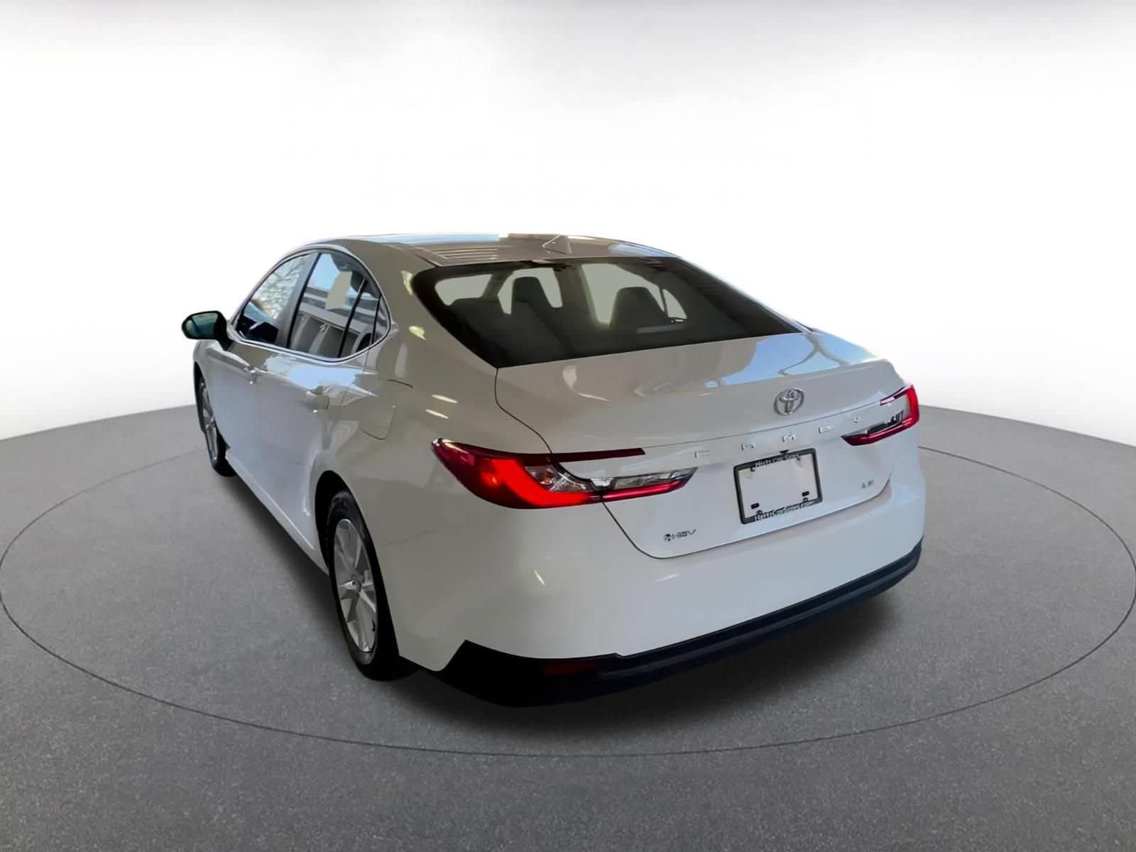 Thumbnail: 2025 Toyota Camry - 17