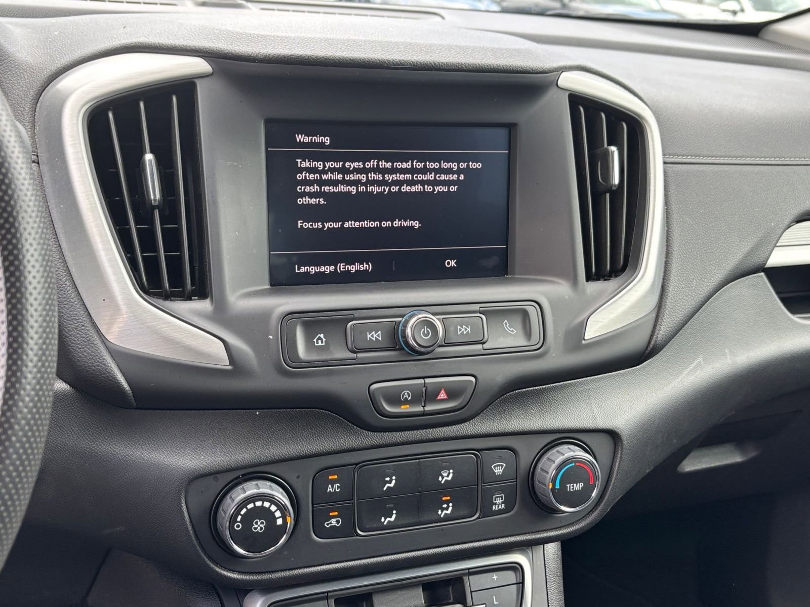 Thumbnail: 2024 GMC Terrain - 21