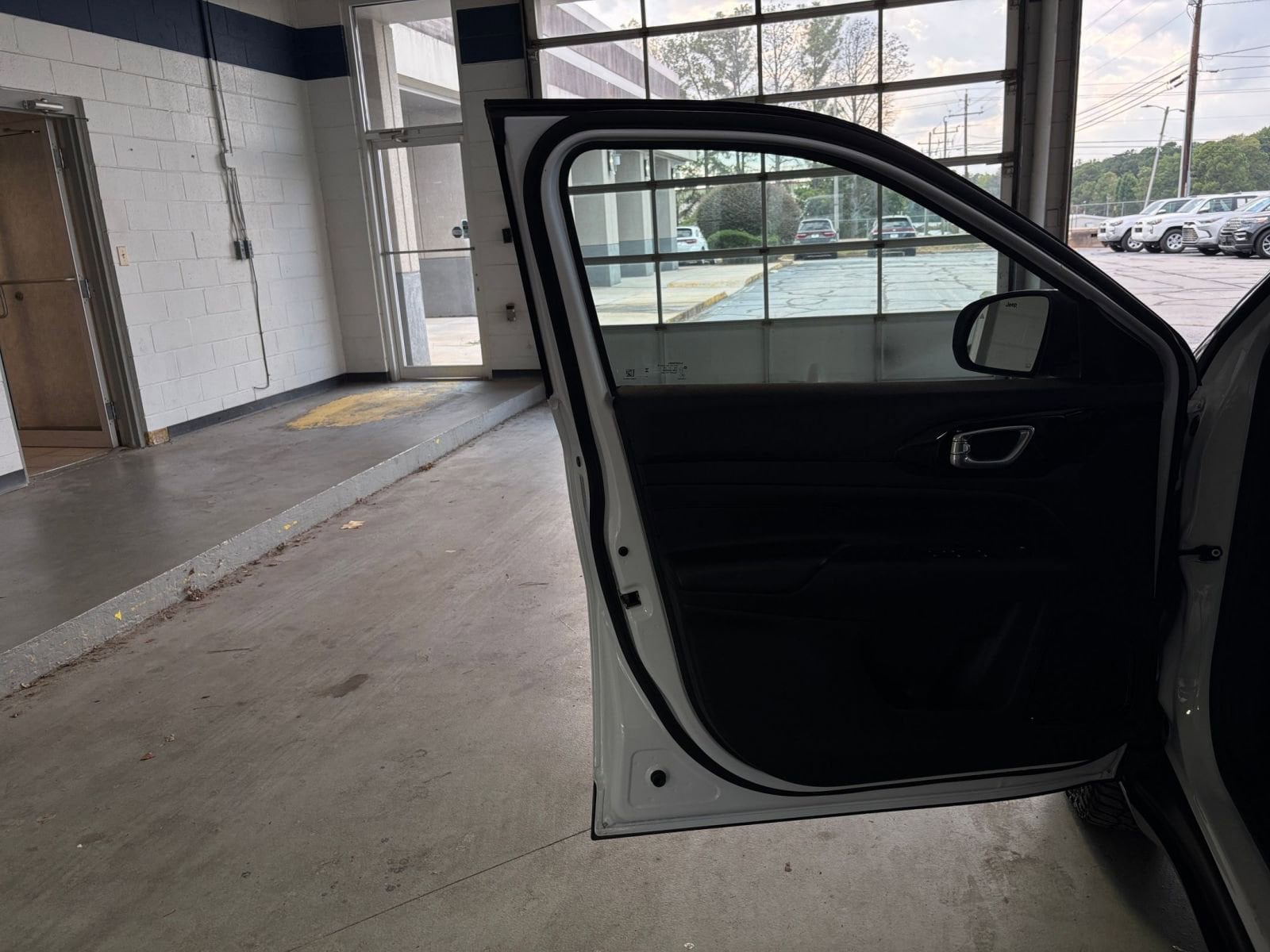 Thumbnail: 2025 Jeep Compass - 20