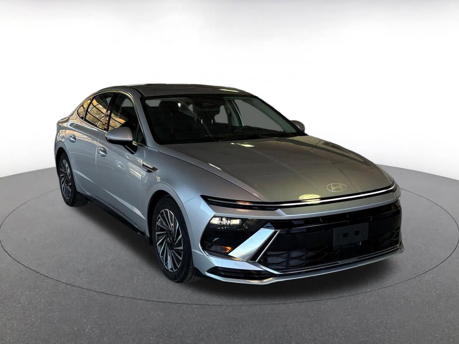 2025 Hyundai Sonata Hybrid