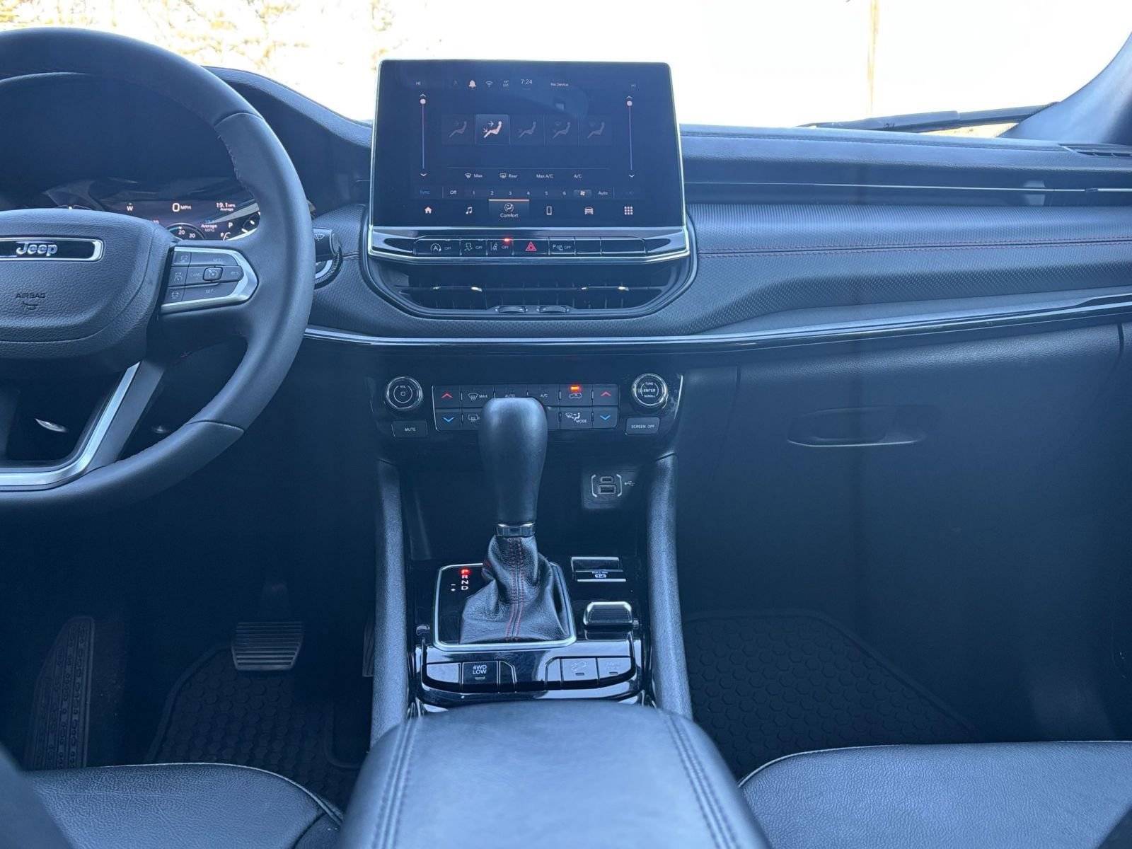 Thumbnail: 2025 Jeep Compass - 18