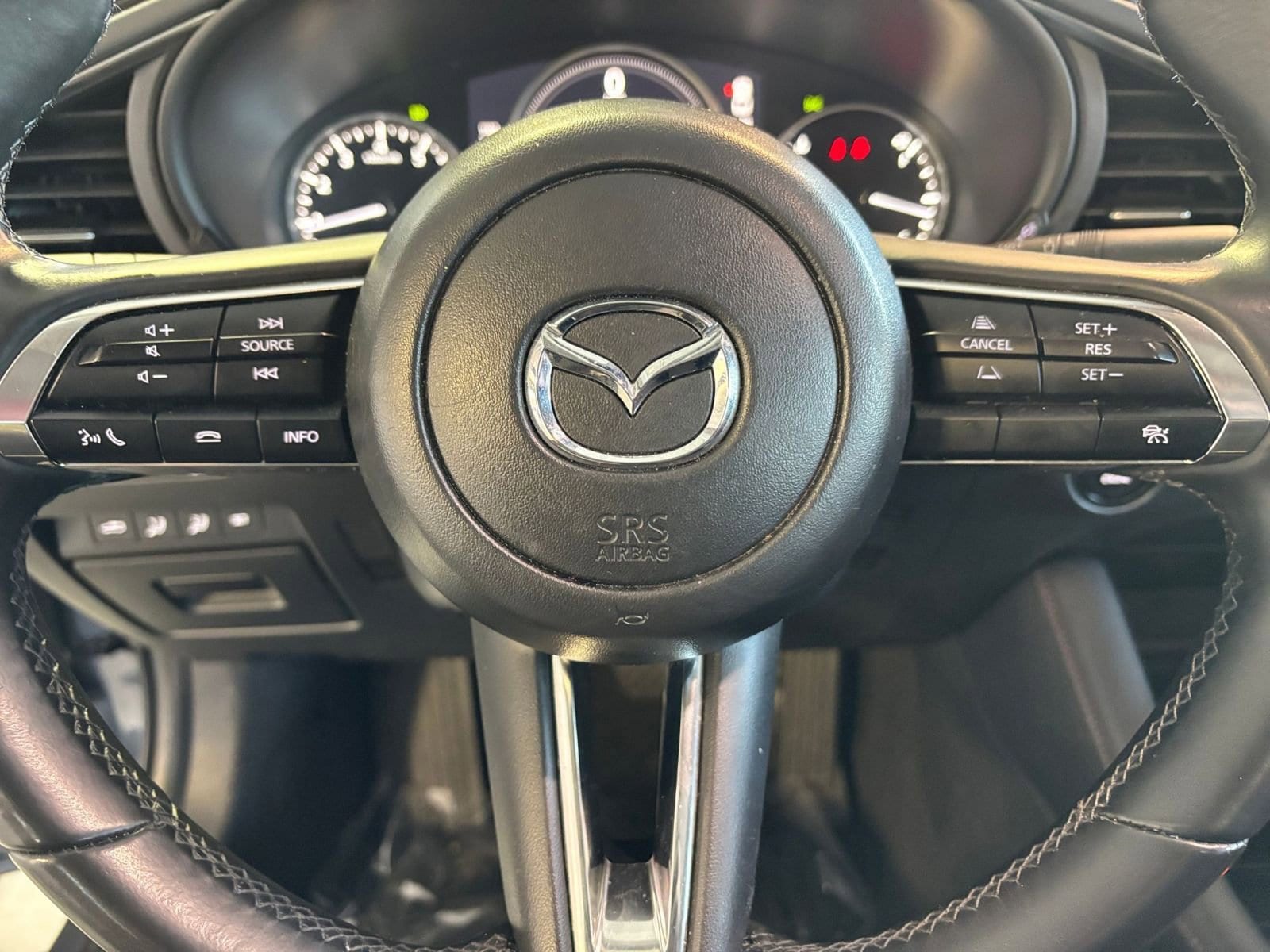 Thumbnail: 2025 Mazda Mazda3 - 32