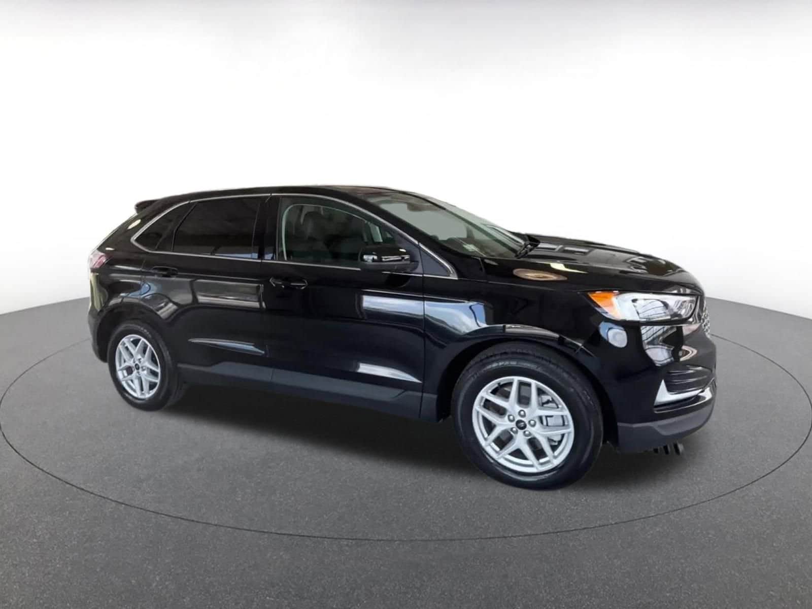 Thumbnail: 2024 Ford Edge - 2