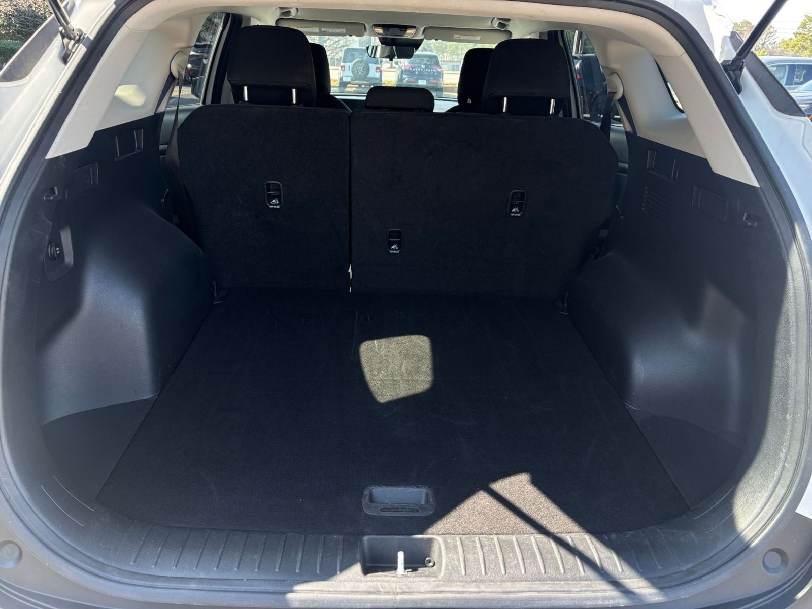 Thumbnail: 2025 Kia Sportage - 31