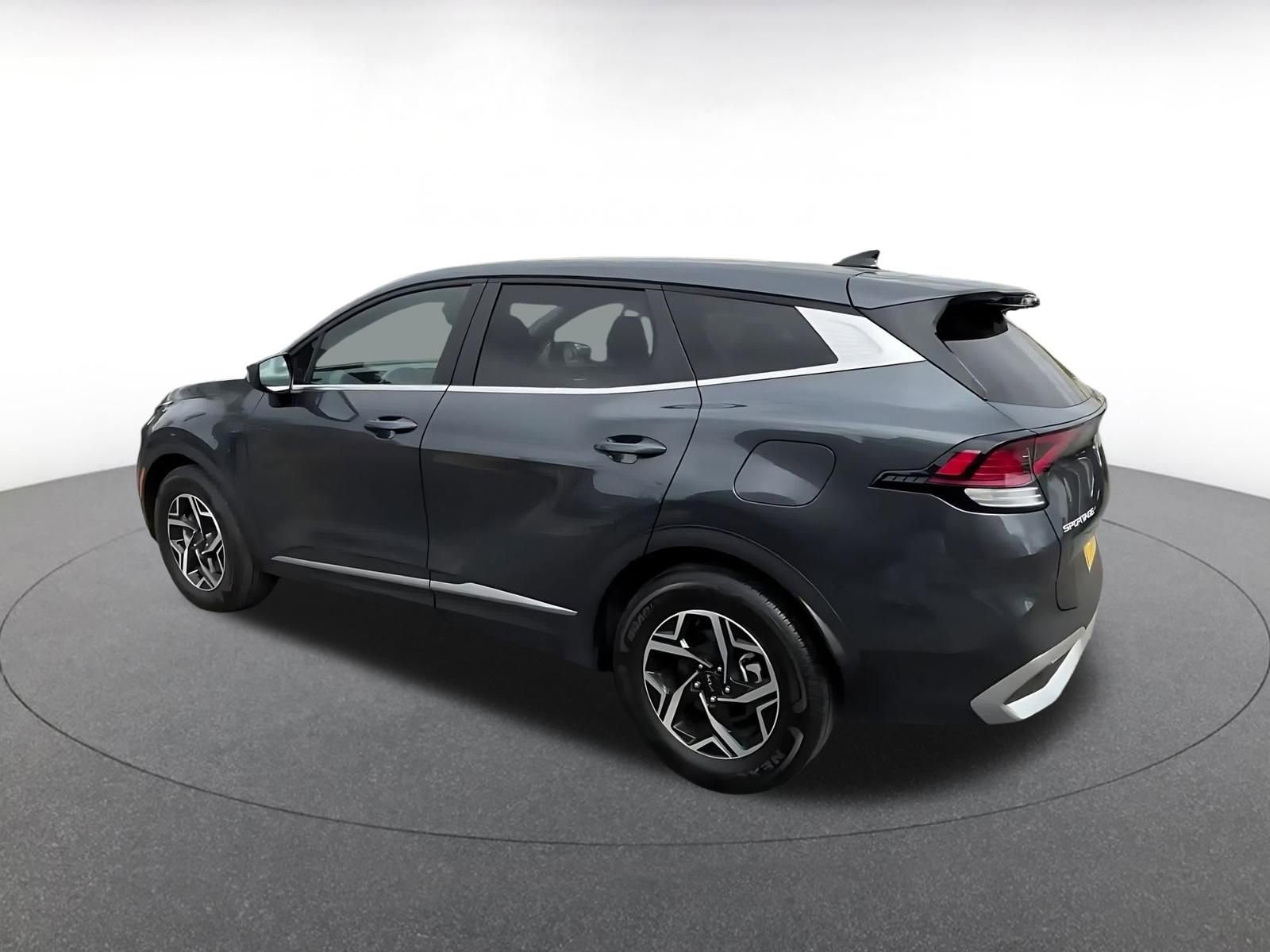 Thumbnail: 2025 Kia Sportage - 10