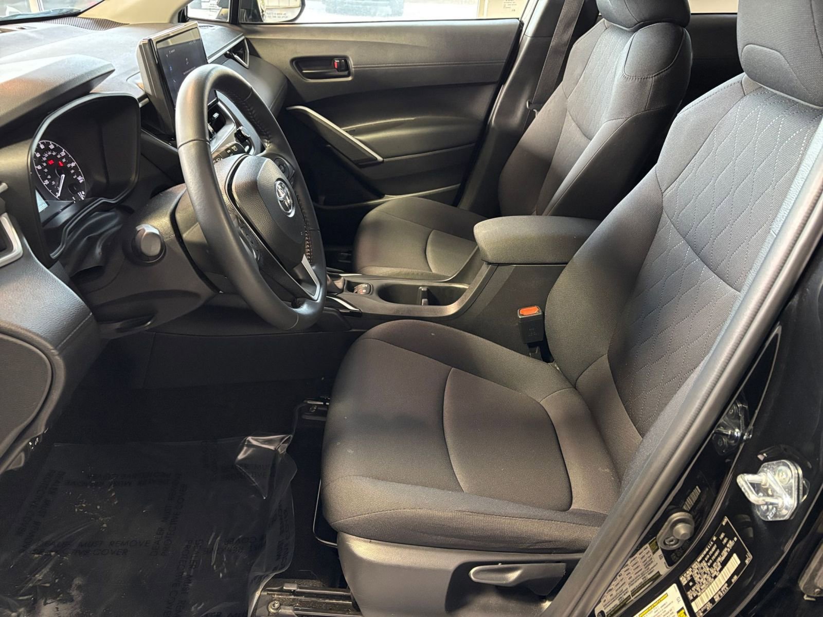 Thumbnail: 2025 Toyota Corolla Cross - 29